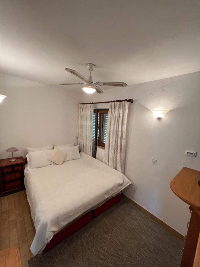 Apartmani Tonko Račišće Exterior foto