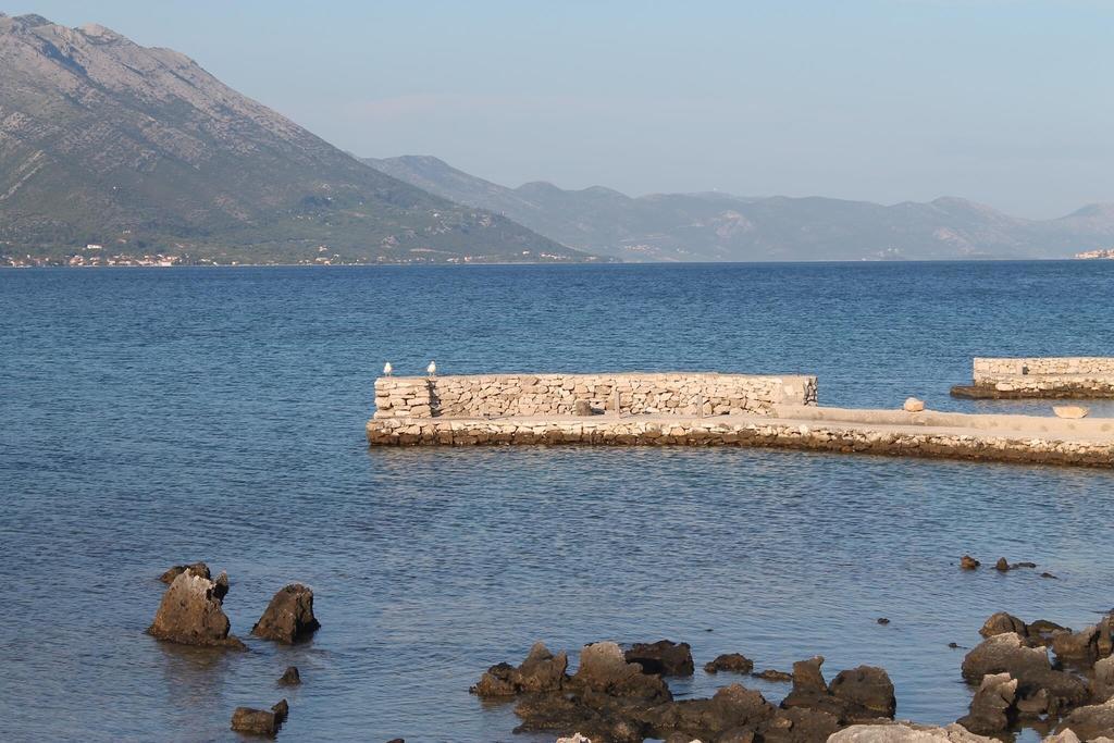 Apartmani Tonko Račišće Exterior foto