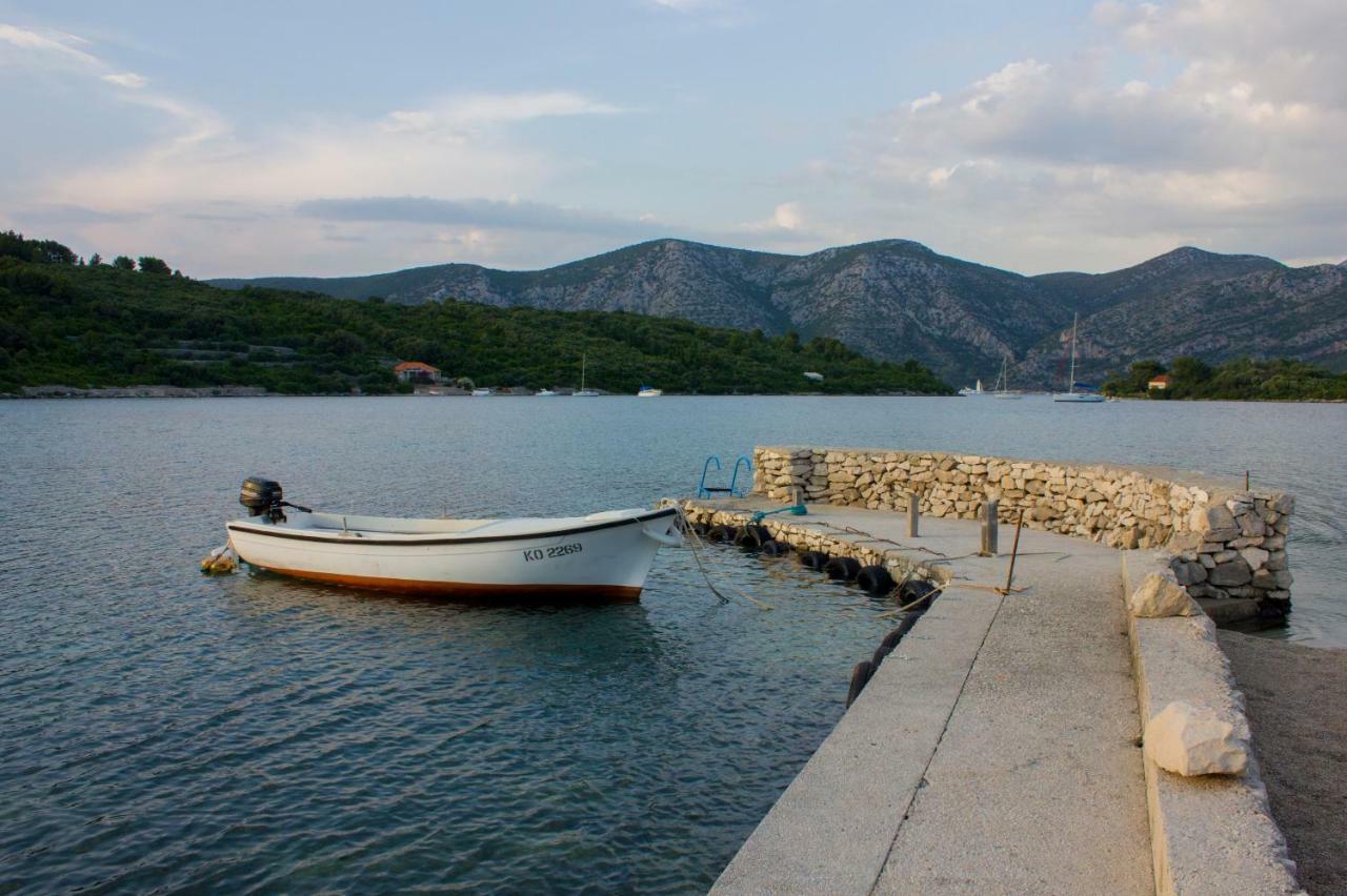 Apartmani Tonko Račišće Exterior foto